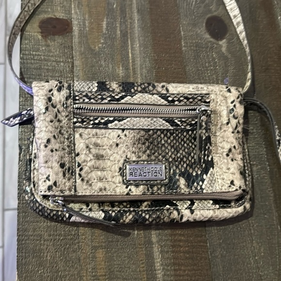 faux python fold over clutch - Picture 1 of 8